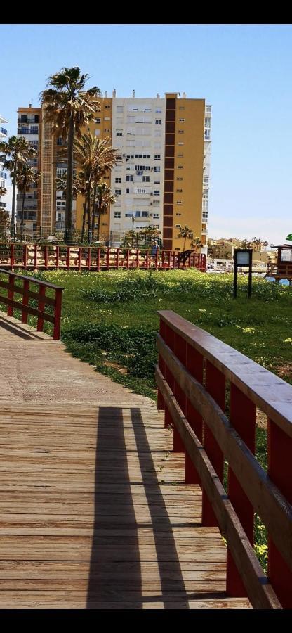 מאלגה Studio On The Beach Front מראה חיצוני תמונה