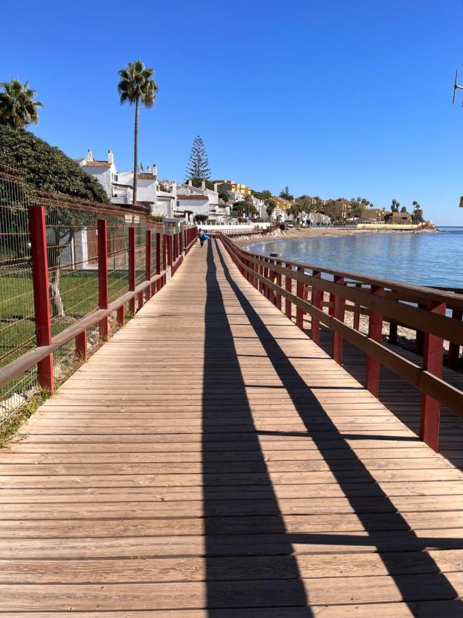 מאלגה Studio On The Beach Front מראה חיצוני תמונה